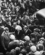 Sabrina mobbed in Newcastle 7 Nov 1955