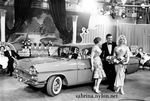 /sabrina/pix/G-P/sabrina-oz-melbourne-1958-01-late_show-car-bert_newton1.jpg