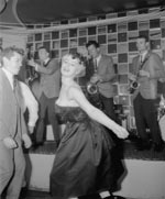 Sabrina twisting in Sydney's Peppermint Club