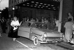 /sabrina/pix/sabrina-oz-melbourne-1958-05-car-arrival-vauxhall-fur.jpg